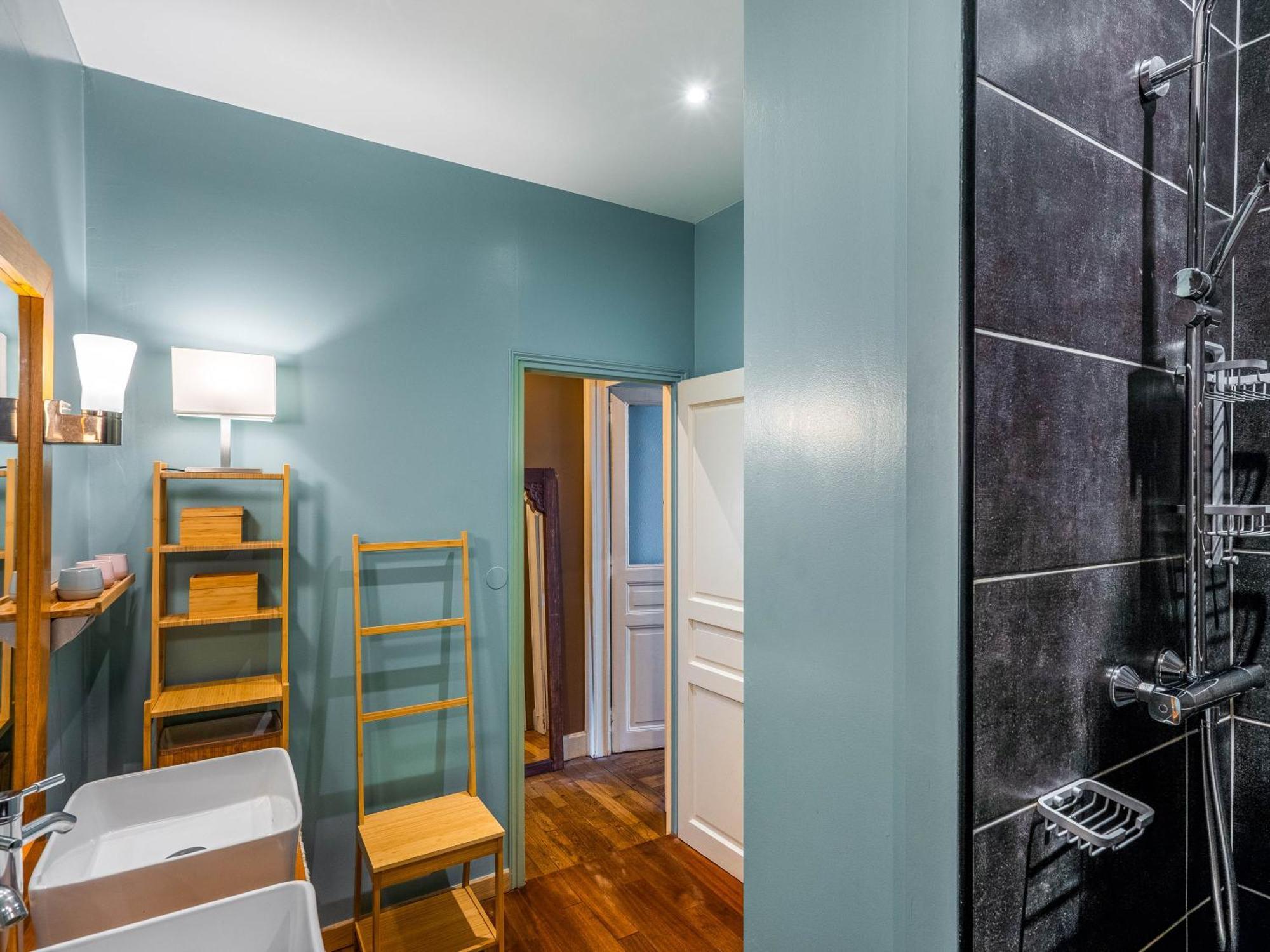 Ferienwohnung Le Chic D'Adam - A Cote Du Parc De La Pepiniere Nancy Exterior foto